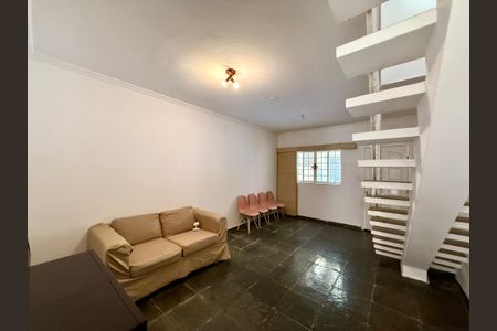 Sala de casa para alugar com 2 quartos, 110m² em Chácara Santo Antônio (zona Sul), São Paulo