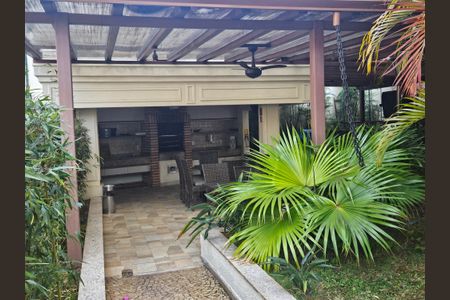 Apartamento para alugar com 120m², 3 quartos e 3 vagasÁrea comum - Churrasqueira