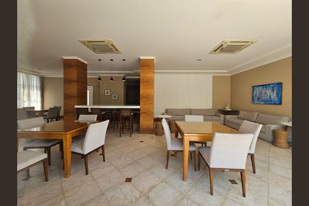 Apartamento para alugar com 120m², 3 quartos e 3 vagasÁrea comum - Salão de festas