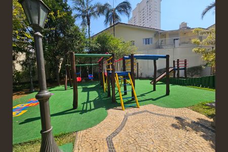 Apartamento para alugar com 120m², 3 quartos e 3 vagasÁrea comum - Playground