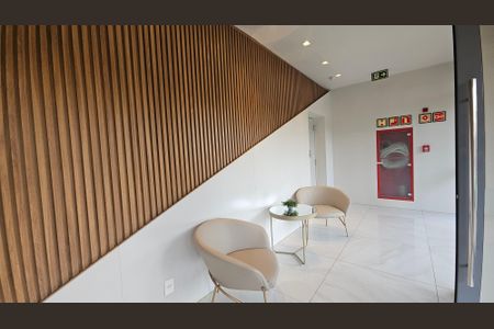 Apartamento à venda com 67m², 2 quartos e 1 vaga Apartamento à venda com 67m², 2 quartos e 1 vagaHall social