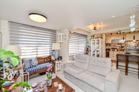 Apartamento à venda com 67m², 2 quartos e 1 vaga Apartamento à venda com 67m², 2 quartos e 1 vagaSala