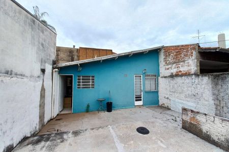 Casa à venda com 150m², 2 quartos e 2 vagas Casa à venda com 150m², 2 quartos e 2 vagasQuintal