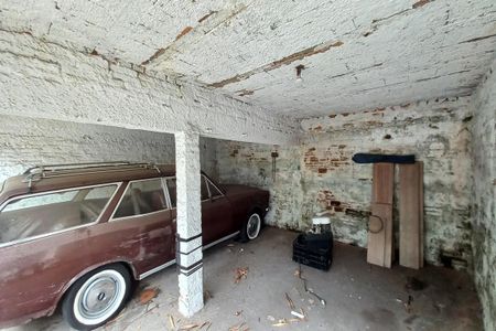 Casa à venda com 150m², 2 quartos e 2 vagas Casa à venda com 150m², 2 quartos e 2 vagasGaragem
