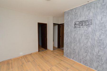 Sala de apartamento para alugar com 2 quartos, 45m² em Jardim Eldorado, Contagem