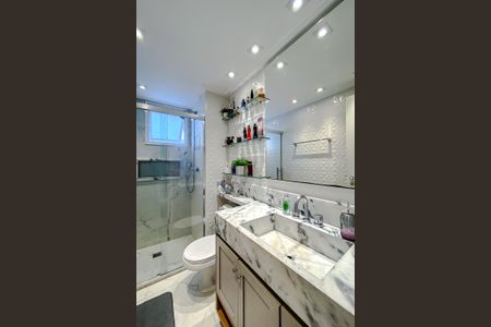 Apartamento à venda com 78m², 2 quartos e 2 vagas Apartamento à venda com 78m², 2 quartos e 2 vagasBanheiro da Suíte