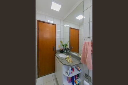 Apartamento à venda com 92m², 3 quartos e 1 vaga Apartamento à venda com 92m², 3 quartos e 1 vagaBanheiro da Suíte