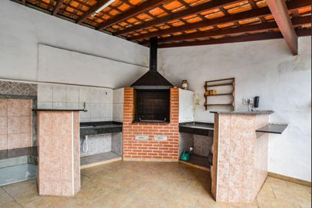 Apartamento à venda com 85m², 2 quartos e 1 vaga Apartamento à venda com 85m², 2 quartos e 1 vagaÁrea comum - Churrasqueira