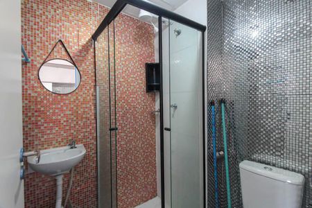 Banheiro de kitnet/studio à venda com 1 quarto, 20m² em Vila Santa Clara, São Paulo