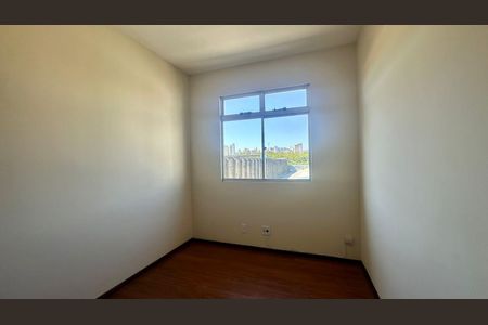 Quarto  de apartamento à venda com 2 quartos, 51m² em Padre Eustáquio, Belo Horizonte