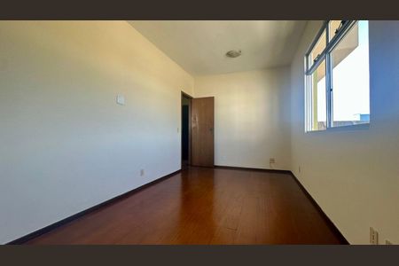 Sala  de apartamento à venda com 2 quartos, 51m² em Padre Eustáquio, Belo Horizonte