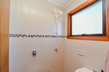 Apartamento à venda com 191m², 3 quartos e 2 vagas Apartamento à venda com 191m², 3 quartos e 2 vagasBanheiro de serviço