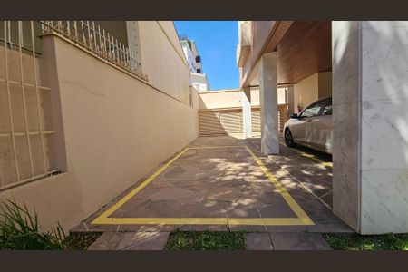 Apartamento à venda com 191m², 3 quartos e 2 vagas Apartamento à venda com 191m², 3 quartos e 2 vagasGaragem