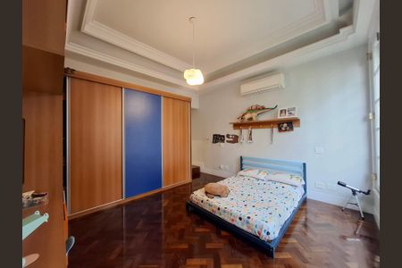 Apartamento à venda com 234m², 3 quartos e 1 vagaSuíte 2