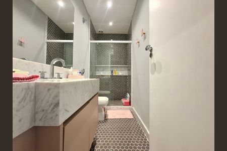 Apartamento à venda com 234m², 3 quartos e 1 vagaBanheiro da Suíte 3
