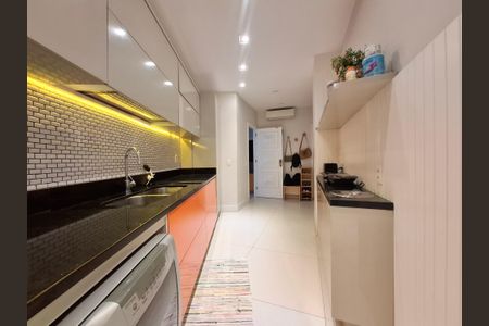 Apartamento à venda com 234m², 3 quartos e 1 vagaCozinha