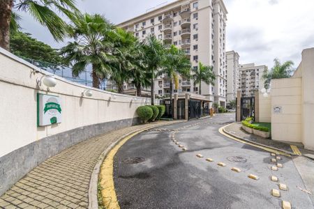 Apartamento à venda com 60m², 2 quartos e 1 vaga Apartamento à venda com 60m², 2 quartos e 1 vagaFachada do Condomínio