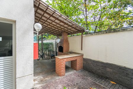 Apartamento à venda com 60m², 2 quartos e 1 vaga Apartamento à venda com 60m², 2 quartos e 1 vagaÁrea comum - Churrasqueira