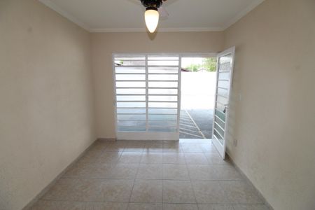 Sala de casa para alugar com 2 quartos, 140m² em Jardim Satélite, São José dos Campos