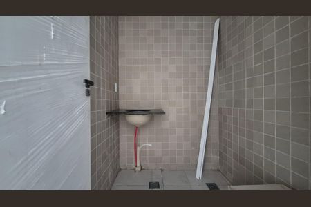 Apartamento à venda com 58m², 2 quartos e 1 vaga Apartamento à venda com 58m², 2 quartos e 1 vagaBanheiro