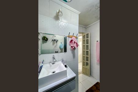 Apartamento à venda com 55m², 2 quartos e sem vaga Apartamento à venda com 55m², 2 quartos e sem vagaBanheiro