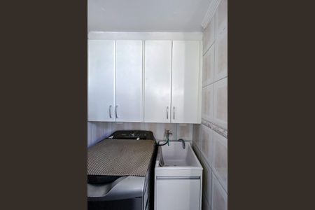Apartamento à venda com 55m², 2 quartos e sem vaga Apartamento à venda com 55m², 2 quartos e sem vagaCozinha e Área de Serviço