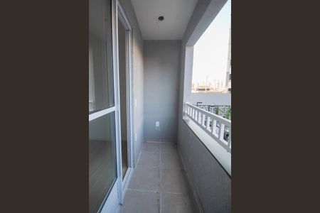 Varanda de kitnet/studio para alugar com 1 quarto, 16m² em Vila Plana, São Paulo