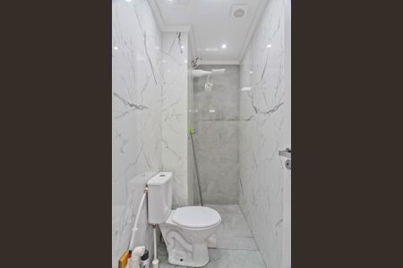 Apartamento à venda com 34m², 2 quartos e sem vaga Apartamento à venda com 34m², 2 quartos e sem vagaBanheiro
