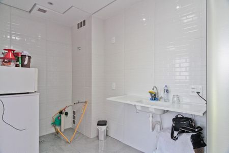 Apartamento à venda com 34m², 2 quartos e sem vaga Apartamento à venda com 34m², 2 quartos e sem vagaCozinha e Área de Serviço