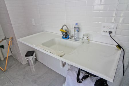 Apartamento à venda com 34m², 2 quartos e sem vaga Apartamento à venda com 34m², 2 quartos e sem vagaCozinha e Área de Serviço