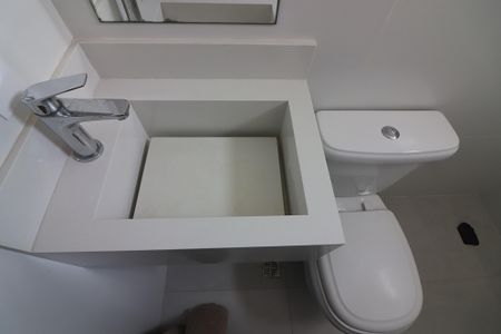 Casa de condomínio à venda com 106m², 3 quartos e 1 vagaBanheiro da Suíte 2