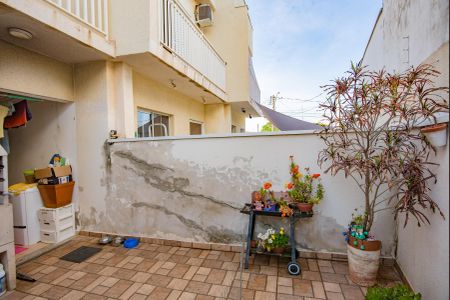 Casa de condomínio à venda com 80m², 2 quartos e 2 vagas Casa de condomínio à venda com 80m², 2 quartos e 2 vagasQuintal