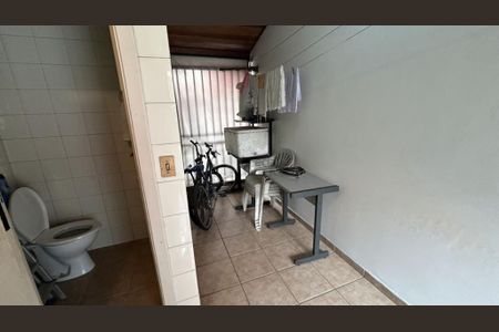 Casa à venda com 130m², 3 quartos e 5 vagas