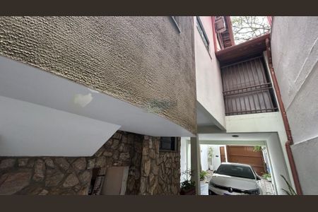Casa à venda com 130m², 3 quartos e 5 vagas