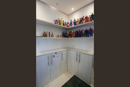 Apartamento à venda com 250m², 4 quartos e 4 vagasSuíte 2