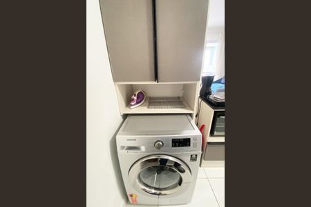 Studio para alugar com 45m², 1 quarto e 1 vaga Studio para alugar com 45m², 1 quarto e 1 vagaÁrea de Serviço