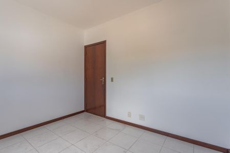 Quarto 1 de apartamento para alugar com 2 quartos, 72m² em Sarandi, Porto Alegre