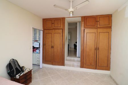 Quarto de casa para alugar com 3 quartos, 90m² em Jardim Carioca, Rio de Janeiro