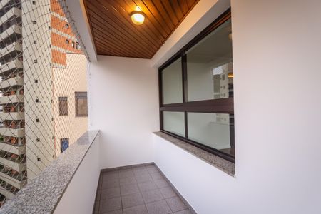 Varanda de apartamento para alugar com 4 quartos, 212m² em Vila Morumbi, São Paulo