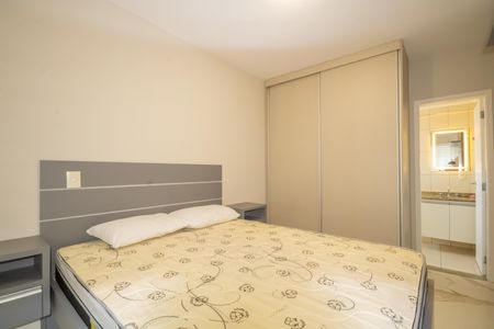 Suíte de apartamento à venda com 2 quartos, 67m² em Jardim D’abril, Osasco