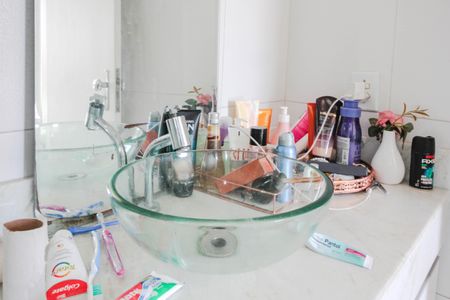 Apartamento à venda com 86m², 2 quartos e 2 vagas Apartamento à venda com 86m², 2 quartos e 2 vagasBanheiro da Suíte