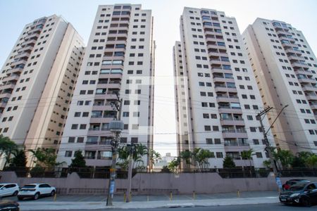 Apartamento à venda com 86m², 2 quartos e 2 vagas Apartamento à venda com 86m², 2 quartos e 2 vagasFachada