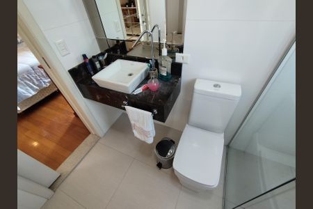 Casa à venda com 311m², 4 quartos e 4 vagas Casa à venda com 311m², 4 quartos e 4 vagasBanheiro - torneira