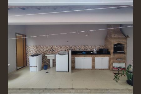 Casa à venda com 311m², 4 quartos e 4 vagas Casa à venda com 311m², 4 quartos e 4 vagasChurrasqueira