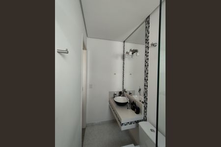 Casa à venda com 311m², 4 quartos e 4 vagas Casa à venda com 311m², 4 quartos e 4 vagasBanheiro - torneira