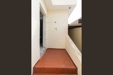 Casa para alugar com 160m², 3 quartos e 3 vagasEscada