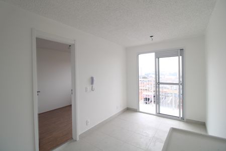 Sala de apartamento para alugar com 1 quarto, 27m² em Jardim Itacolomi, São Paulo