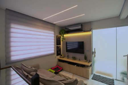 Casa de condomínio para alugar com 100m², 2 quartos e 2 vagasSala