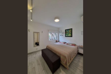 Suíte de casa à venda com 3 quartos, 163m² em Pompeia, São Paulo