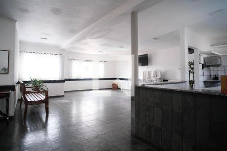 Apartamento para alugar com 54m², 2 quartos e 1 vaga Apartamento para alugar com 54m², 2 quartos e 1 vagaÁrea comum - Salão de festas